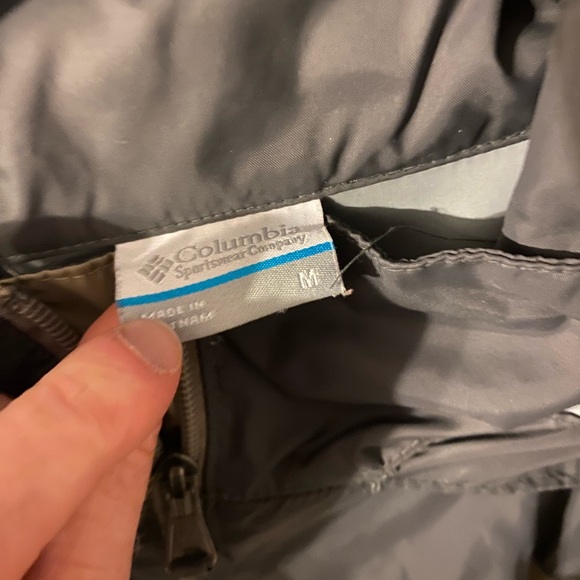 Men’s medium columbia rain jacket - Picture 1 of 3